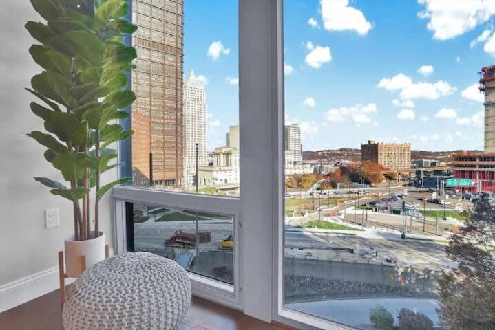 Cozysuites Posh 1Br, Ppg Paints Arena, Pitts Питтсбург Экстерьер фото